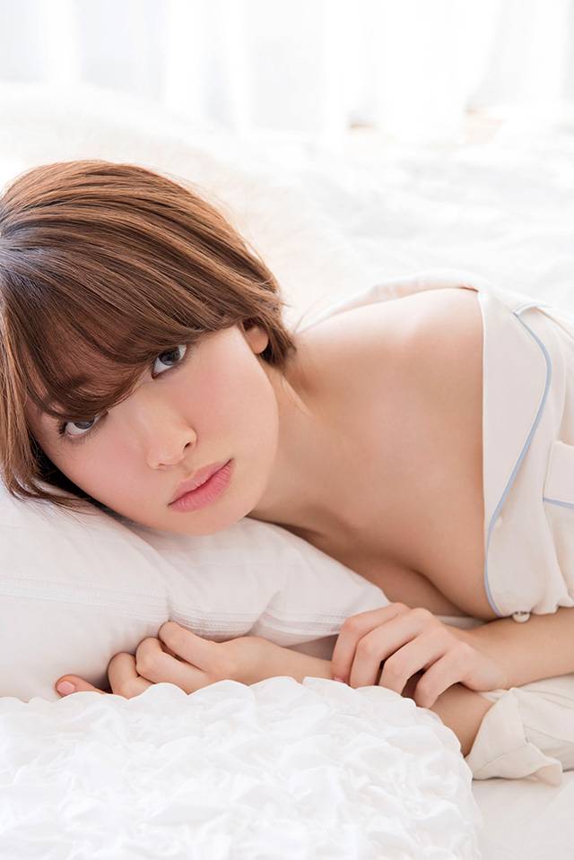 小嶋阳菜庆《Young Magazine》创刊35周年特摄写真赏[14]