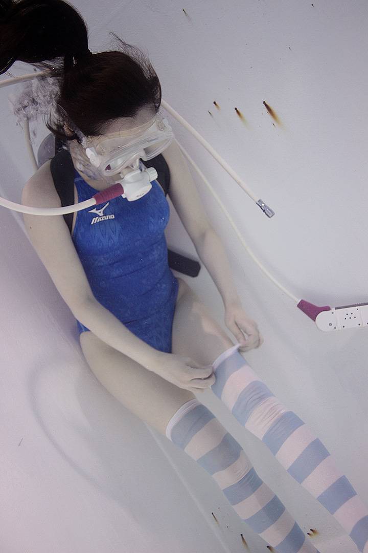 绝对领域水下泳衣 (24)