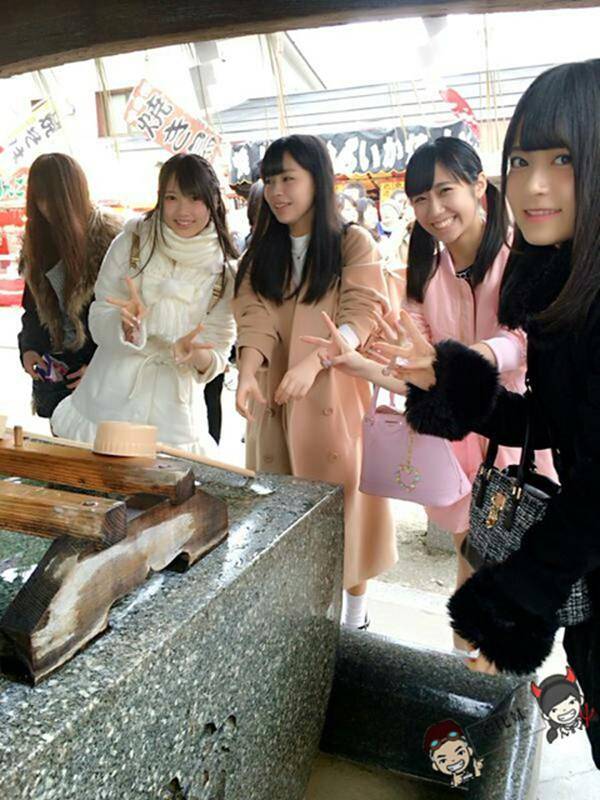 日本2ch网友热烈讨论~从这4个妹子的背影看，你选谁？