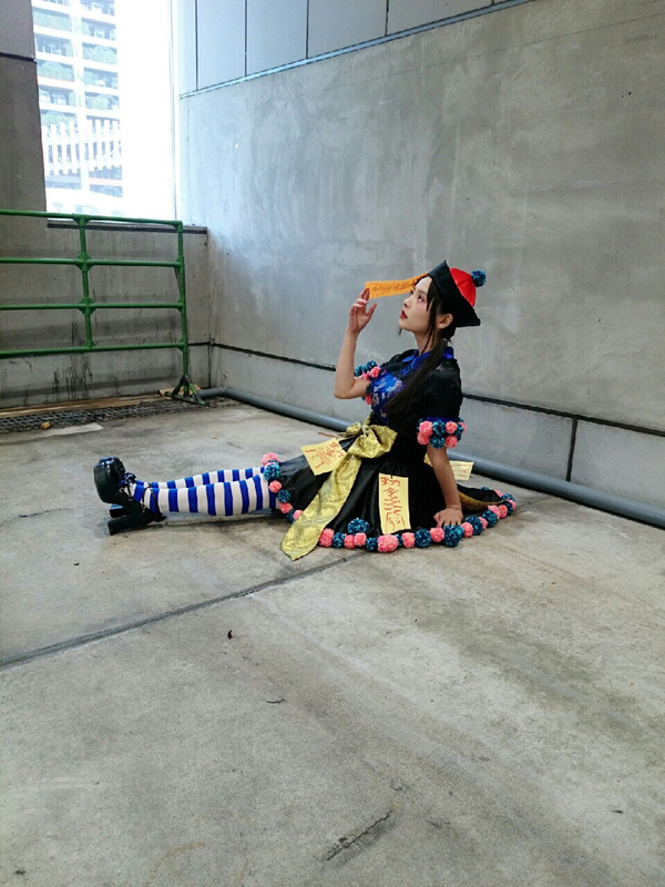 万圣节美少女搞怪秀：上坂堇卖萌僵尸跳、桥本环奈小恶魔再登场！[17P]