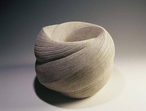 日本陶艺家Sakiyama Takayuki的优雅素朴风格艺术