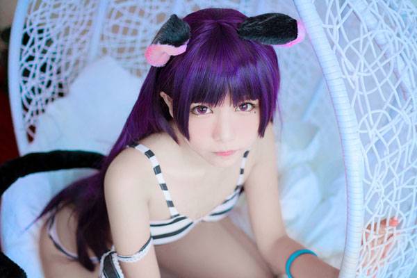 贫乳少女五更琉璃比基尼COS（1）