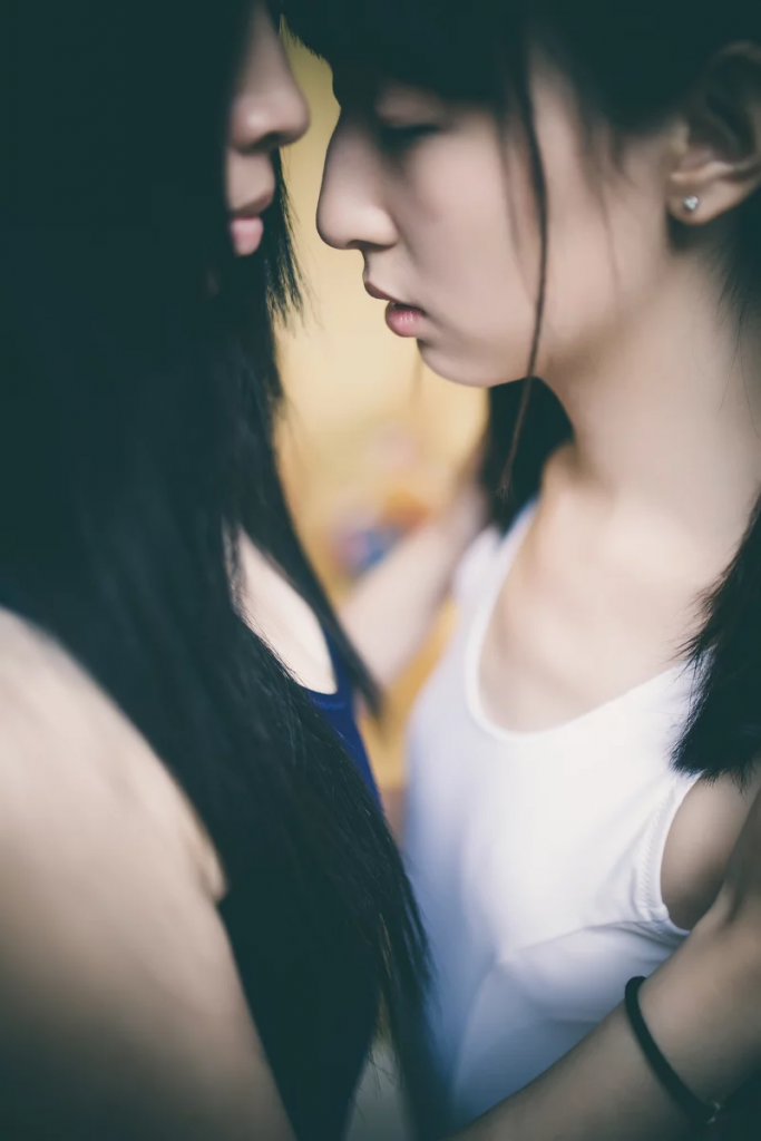 穿死库水的萌妹子