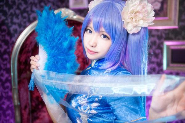 《VOCALOID》MIKU白丝旗袍COS（1）