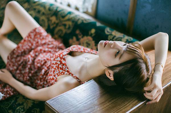 showgirl夏木颖森系胶片图片写真（3）