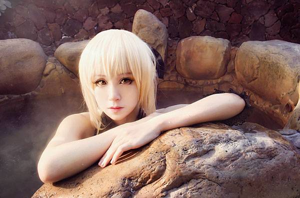 saber泳装cosplay09