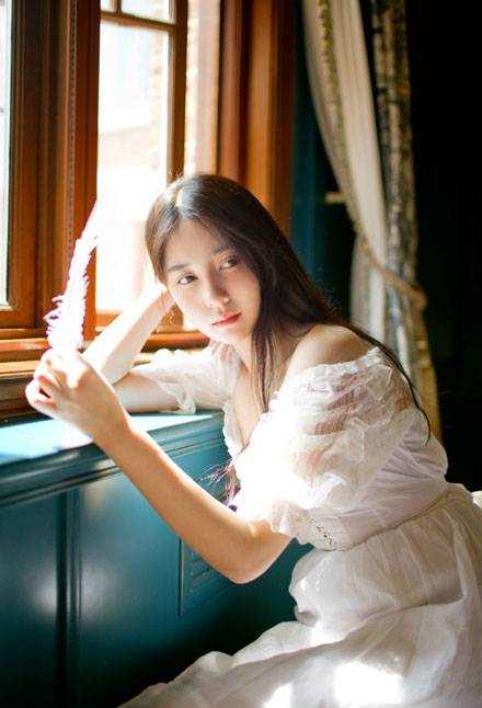 最美女留学生赖诗滢唯美图片写真（6)