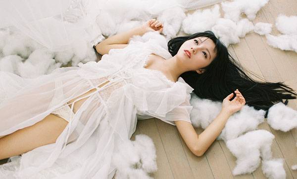 日系红唇美女私房唯美写真图片写真（6）