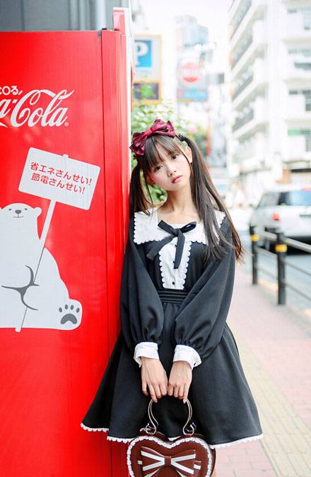 双马尾萝少女莉猫梓女仆装写真（4）