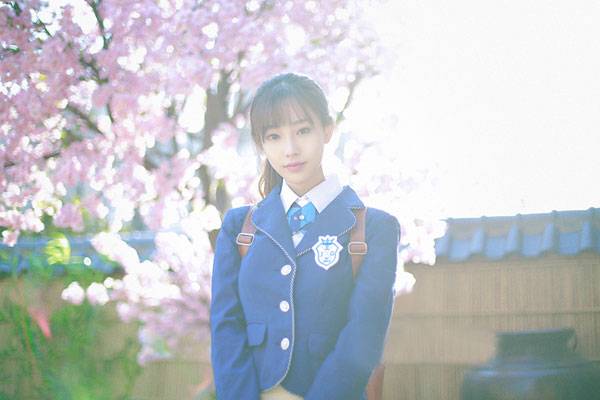 日系制服美女户外唯美写真（5）