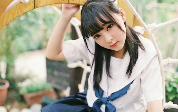 大眼清纯少女日系制服写真（5）