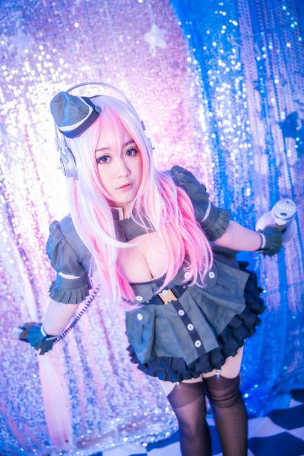 巨乳美少女索尼子军装COS（1）