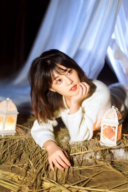 日系养眼美女夜晚图片写真（5）