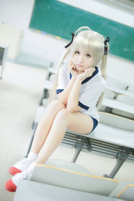 清纯萌妹春日野穹体操服COS（5）