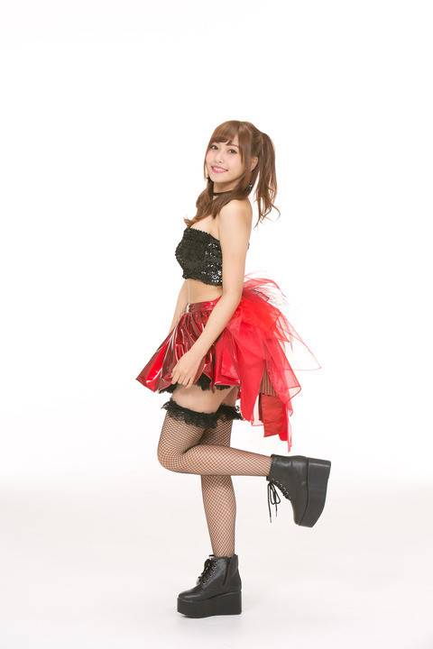 佐野雏子出演日剧版《死亡笔记》角色“弥海砂”：扮相俏皮颜值高[6P]