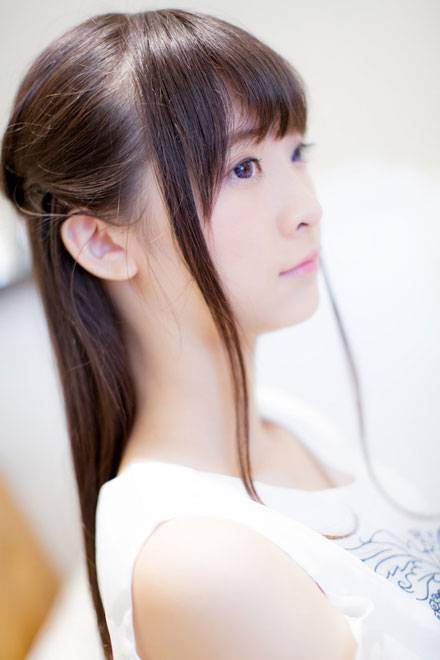 清纯萌妹咖啡馆小清新写真（7）