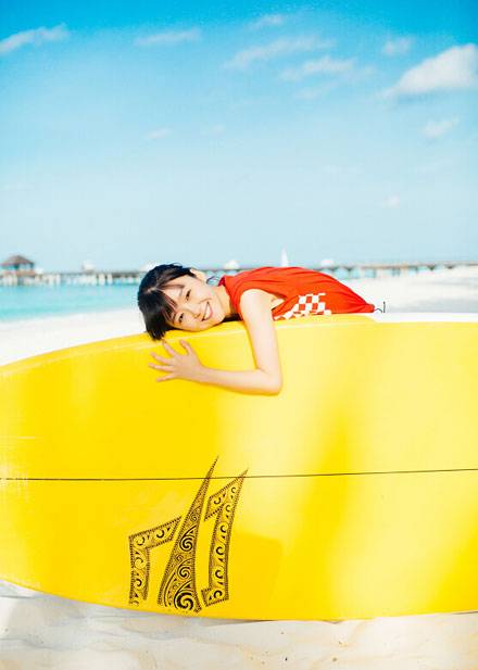 小清新美女宋伊人海边活力写真（9）