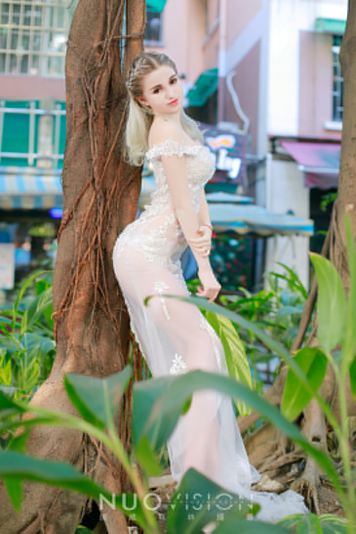 苦苦追寻的乌克兰美女组图找到了！[5P]