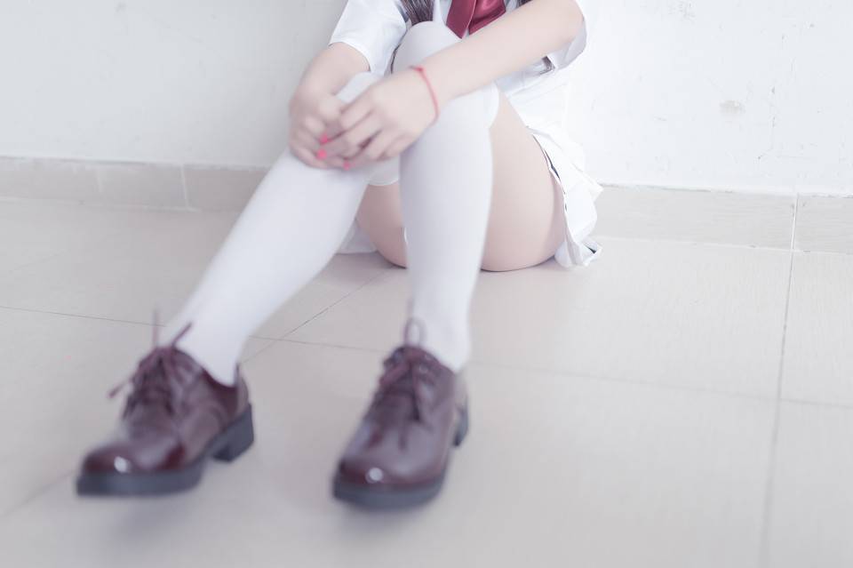 绝对领域，白丝白裙