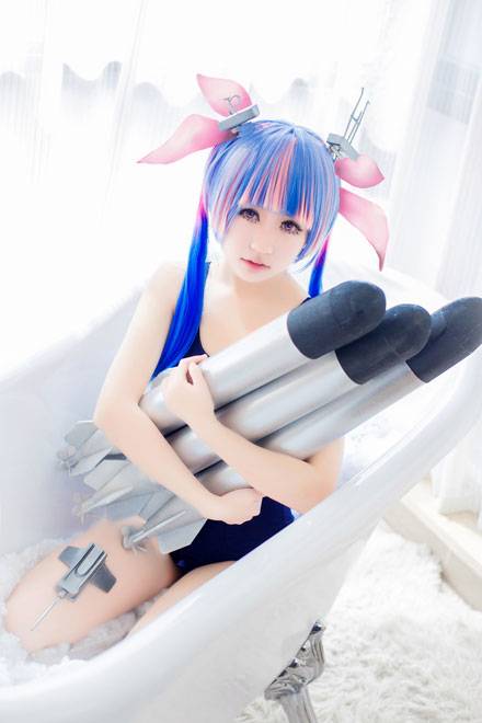 贫乳少女舰娘伊19死库水COS（12）