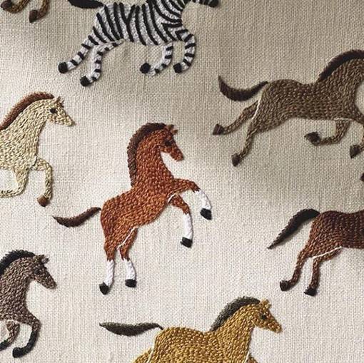 刺绣艺术家YUMIKOHIGUCHI的小清新风格花草刺绣