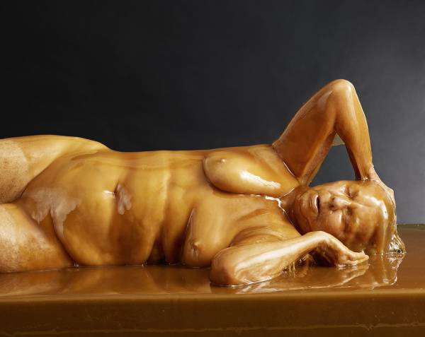 蜂蜜人体：当人体艺术遇到了美味蜂蜜