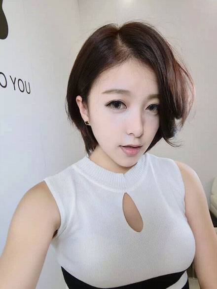 “电竞泷泽萝拉”苏叶薇私照美图赏（4）