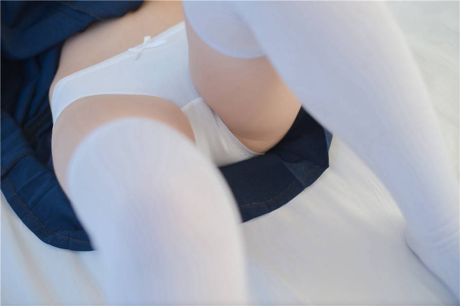 绝对领域白丝19