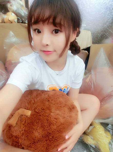 90后嫩模柳侑绮俏皮图片写真（7）