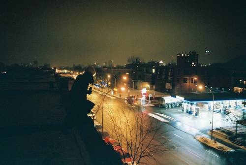 夜色的城市孤独伤感灯光唯美图片