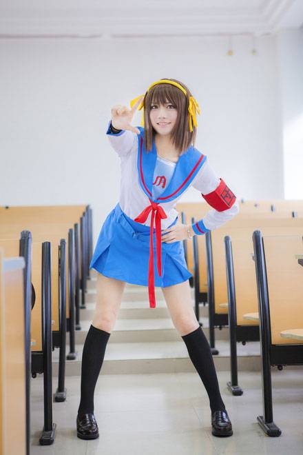 长腿萌妹凉宫春日制服COS（5）