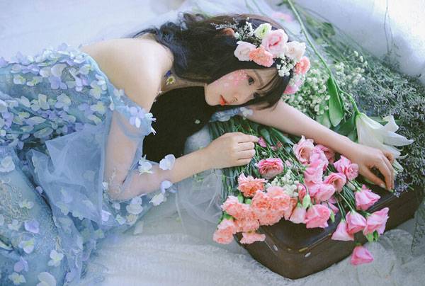 日系养眼美女气质唯美写真（13）