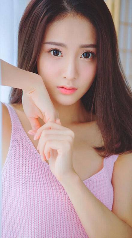 气质养眼美女甜美图片写真（4）