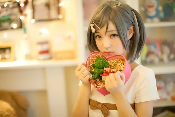 《变态王子与不笑猫》筒隐月子COS（10）