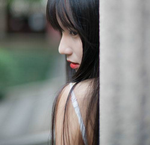 日系红唇美女意境写真（13）