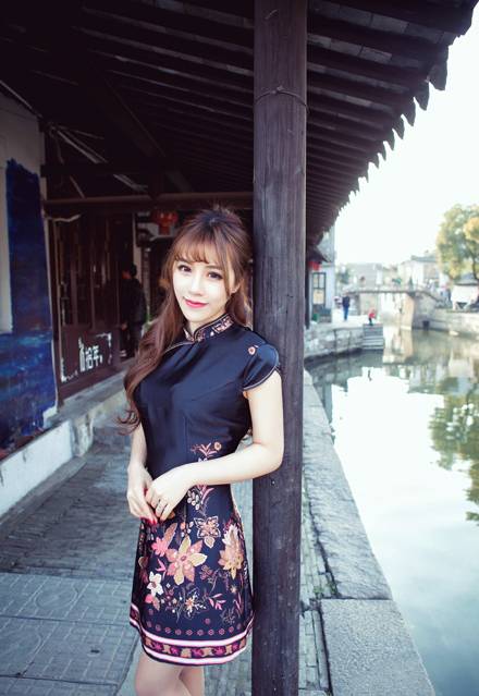 气质甜美美女旗袍写真（4）
