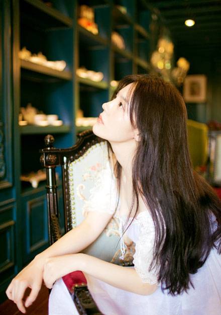 最美女留学生赖诗滢唯美图片写真（7)