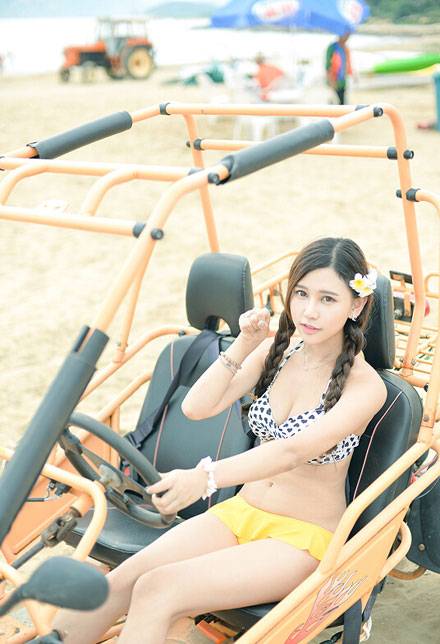 嫩模milk楚楚海边日系清新写真（7）