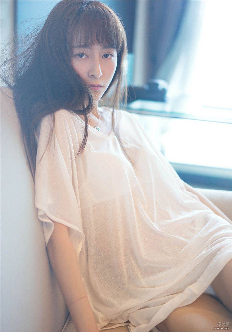 清纯长发美女私房高清近照第7张图片