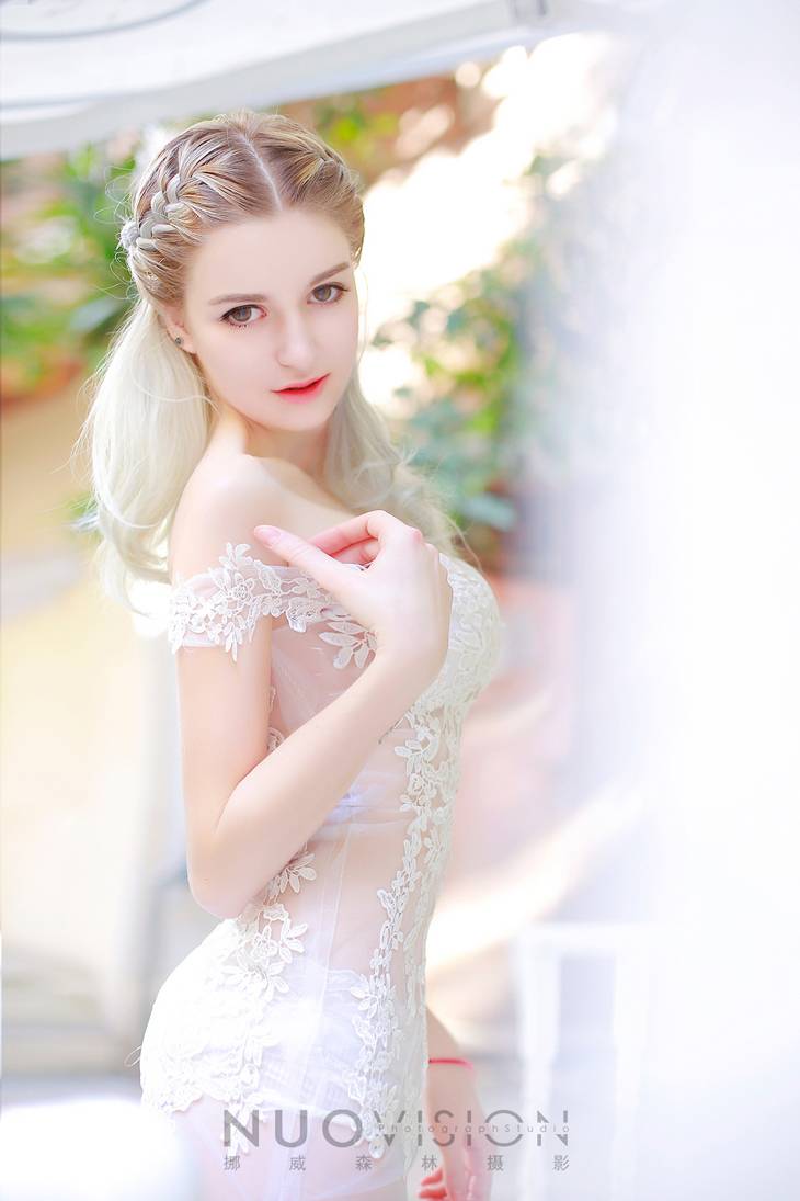 苦苦追寻的乌克兰美女组图找到了！[5P]