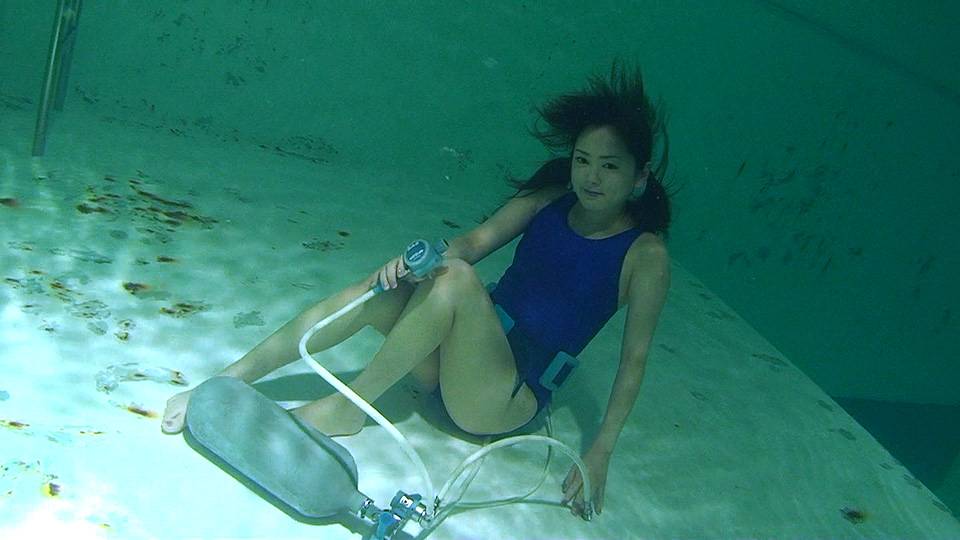 绝对领域水下泳衣 (20)