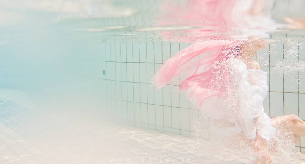 水下泳衣少女写真-45