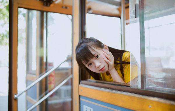 元气少女户外清新写真图片写真（15）