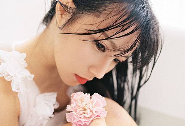 日系红唇美女私房唯美写真图片写真（14）