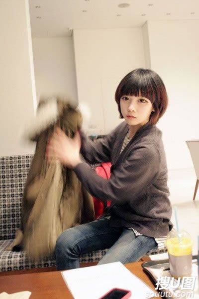 韩国可爱少女生活照第1张图片