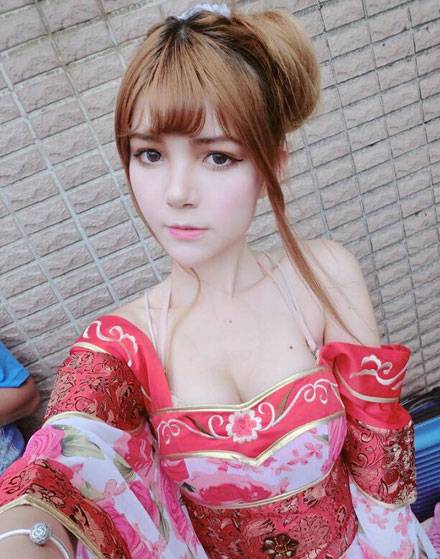 台湾95后混血showgirl陈怡伶福利图集（14）