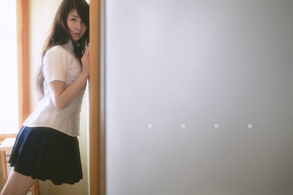 学妹校服诱惑