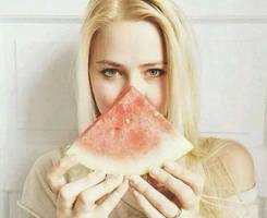 当下热门真人和卡通漫画的情侣头像