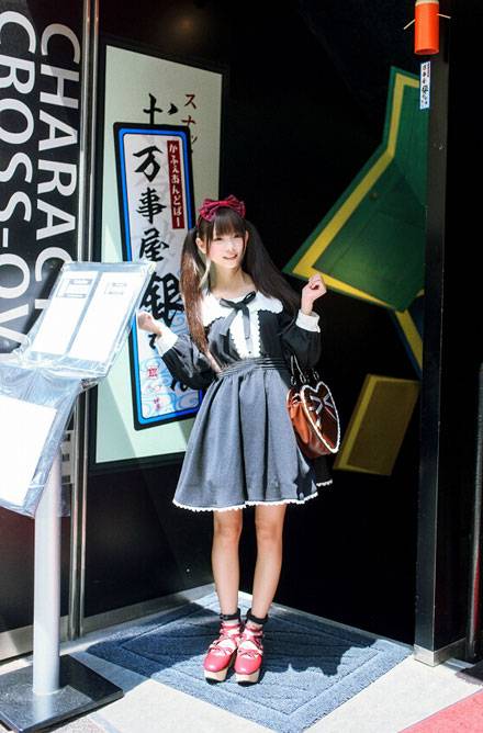 双马尾萝少女莉猫梓女仆装写真（3）