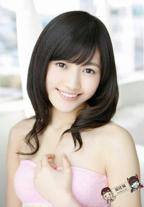 周刊50周年精选《最美的17张彩页写真》~回顾2016年9位美女的绝美写真照